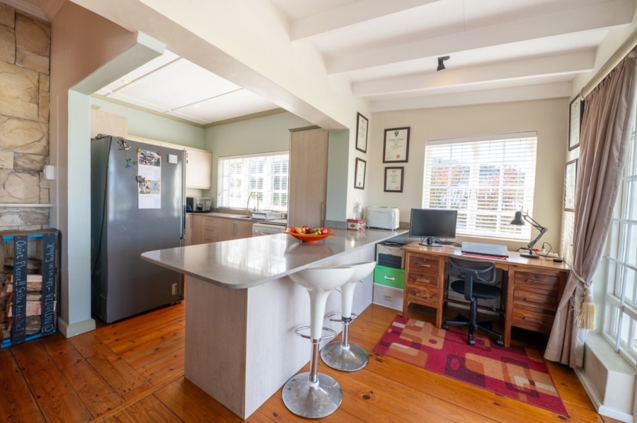 3 Bedroom Property for Sale in Knysna Central Western Cape